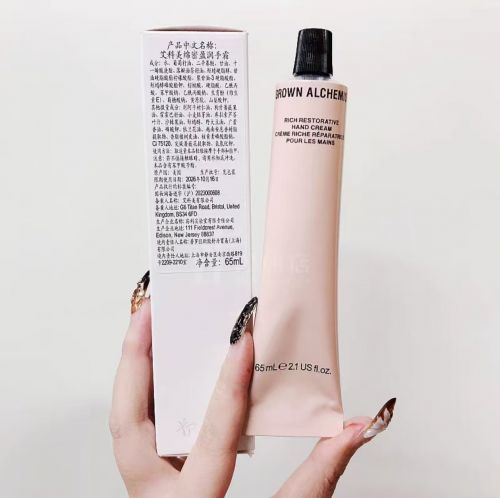 支夏天不粘腻的护手霜！好用好闻高颜值j9国际站登录护手霜推荐第一名分享4(图7)