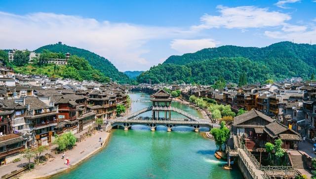 子的家庭不愿意拿出10万以上的彩礼了j9九游会登录为什么现在越来越多养儿(图6)